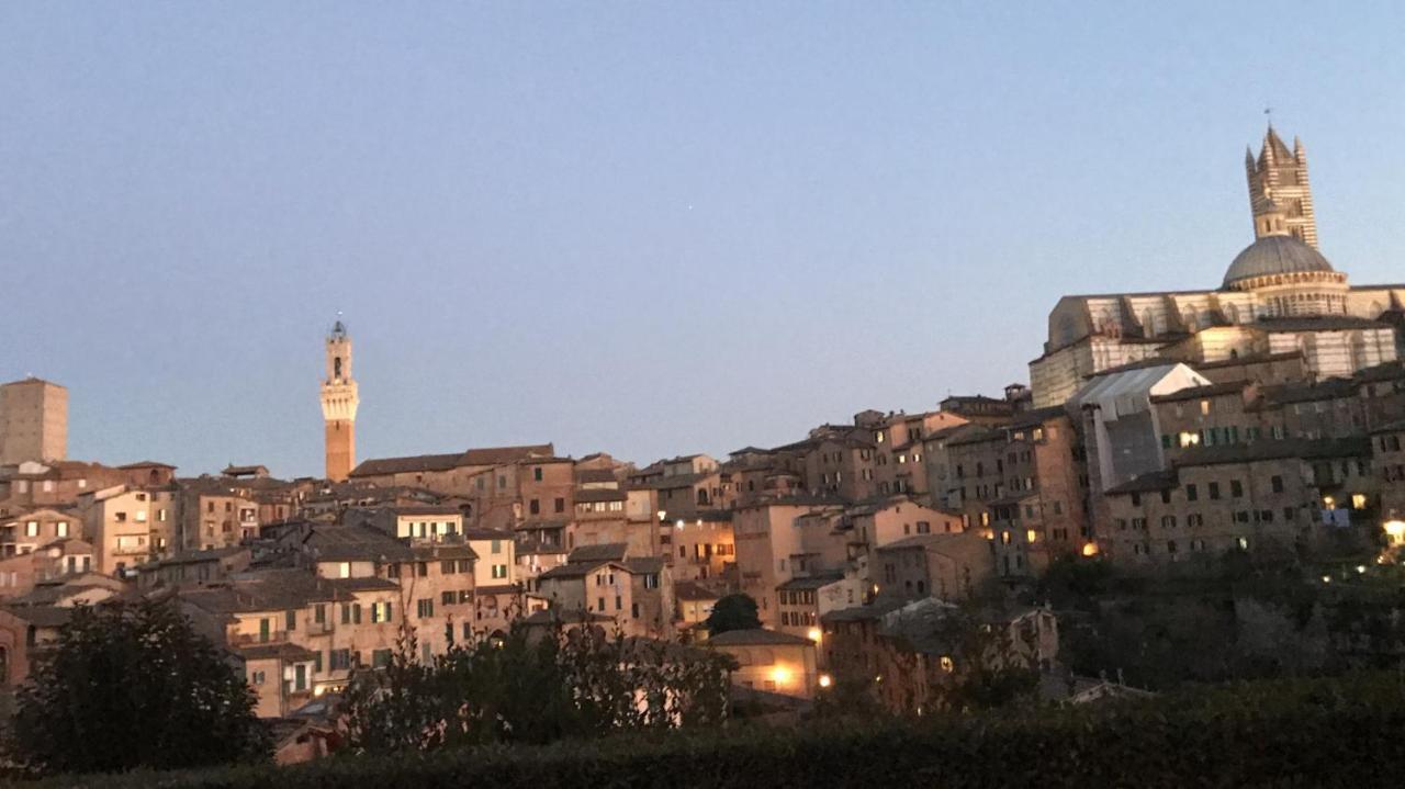 Fonte Gaia Experience Bed & Breakfast Siena Exterior photo